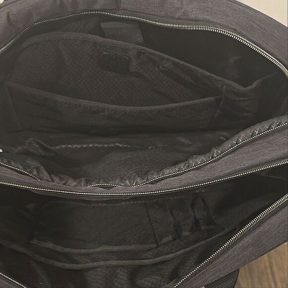 Samsonite Modern Utility Messenger Laptop Case- Grey - Picture 12 of 12